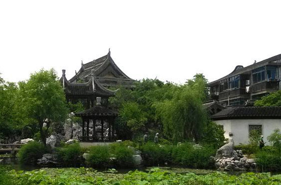 英國(guó)風(fēng)景園林與中國(guó)風(fēng)景園林的區(qū)別